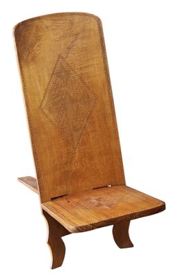 SIEGE DE PALABRE en bois à motifs géométriques, ha…