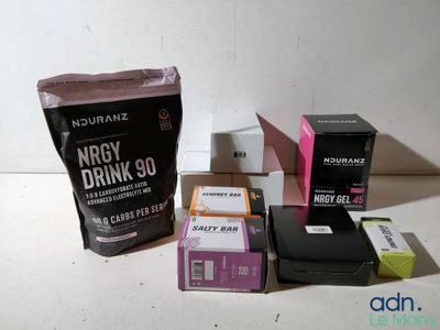 un sachet de Nutriganz à côté d'un autre sachet de Nutriganz, à côté d'un paquet de Nutriganz