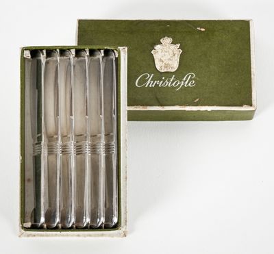 CHRISTOFLE Suite de six couteaux à beurre en métal argenté. - Photo 1