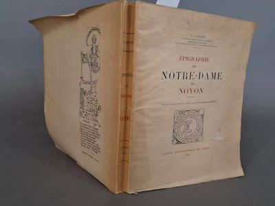 un vieux livre avec l'image d'un homme dessus