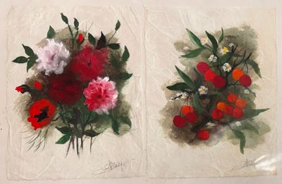 Deux peintures représentant des fleurs sont représentées sur une feuille de papier
