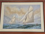 tableau représentant deux voiliers en mer, avec des nuages en arrière-plan