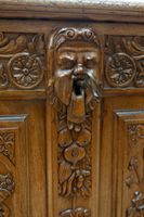 Coffre en noyer sculpté à décor en façade des quatre Saisons… (photo 4)