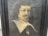 un vieux tableau représentant un homme vêtu d'une robe noire, assis sur une chaise