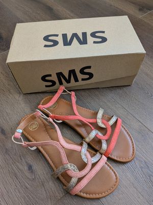 Paire de chaussures de marque SMS