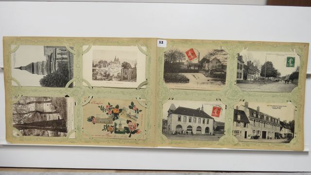 Chambon-sur-Voueize : Lot de 16cpa. Place du Marché : grignotage ...