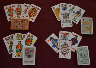 RDA-DDR - lot de quatre jeux de 32 cartes dont: Altenburger …