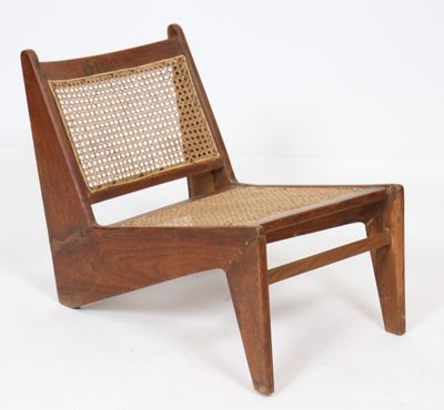 TRÈS RARE CHAUFFEUSE BASSE DITE "KANGOUROU" de Pierre JEANNE…