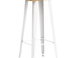 une table en bois avec des pieds blancs et un plateau en bois
