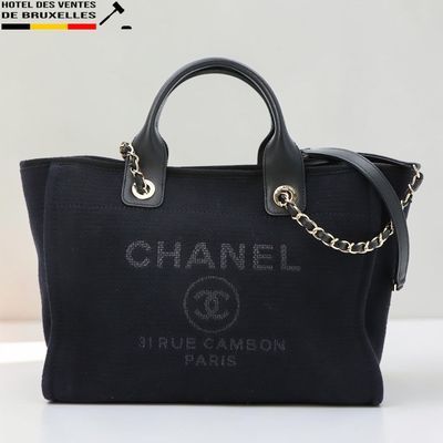 sac fourre-tout Chanel en toile noire avec anses en chaîne