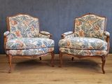 paire de fauteuils français de style Louis XV