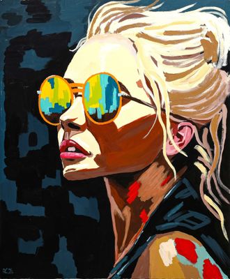 une peinture à l'huile représentant une femme portant des lunettes de soleil et un haut noir