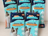 quatre paquets de friandises à l'herbe à chat pour chiens