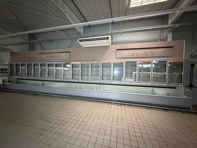 Linéaire en froid négatif armoires et coffres.