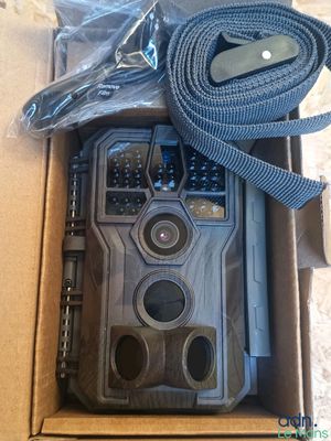 an image of a box with a camera inside of it