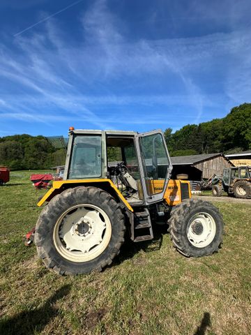 Tracteur agricole RENAULT 103-54 TX immatriculé 2246 NE 23, 1ère 