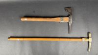 Lot comprenant : 1 rivelaine de porion en bois et laiton, fa…