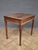 Table à écrire en noyer mouluré, le plateau rectangulaire, l… (photo 5)