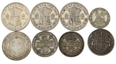 un lot de six pièces d'argent présentant des motifs différents