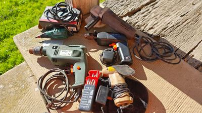 Lot de perceuses, graveur Parkside et divers LOT A RETIRER S…
