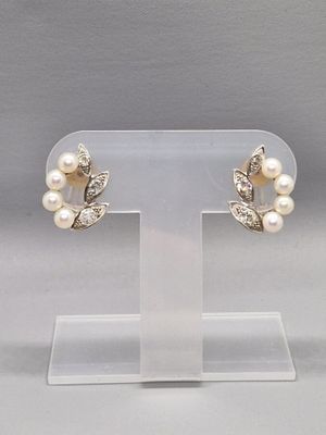 Paire de clips d'oreilles en or gris 750 mm (18 K) ornées ch…