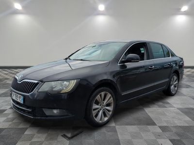 Skoda - Superb 2.0 Tdi 170 4x4 Greentec Elegance Dsg - GO - …