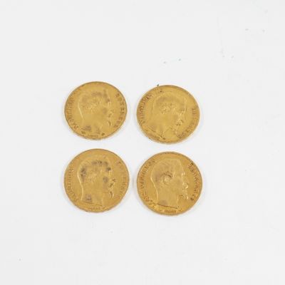 trois souverains d'or, dont l'un représente une tête et l'autre une couronne