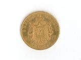 l'image d'une pièce d'or sur laquelle figurent des armoiries