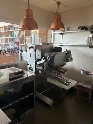 1 machine combiné à faire les pâtes à pizza, amovible OSIONI…