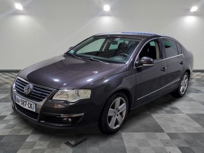 VOLKSWAGEN - PASSAT 2.0 16S TDI 110 CR FAP EMBASSY - GO - Mi…