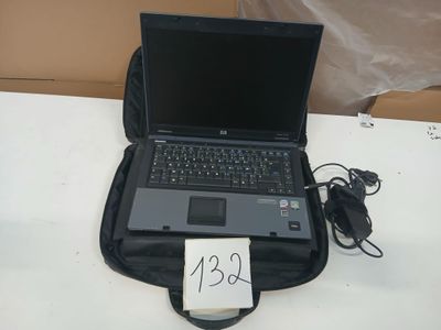 Ordinateur portable HP Compaq – avec sacoche et alimentation…