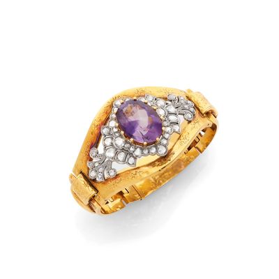 une bague en améthorate et diamants