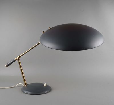 Louis Kalff pour Philips. Lampe de bureau en métal laqué et …