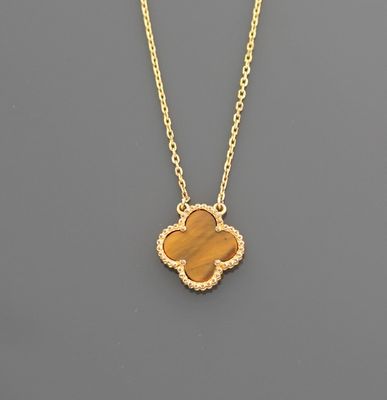 Van Cleef & Arpels Modèle Alhambra
