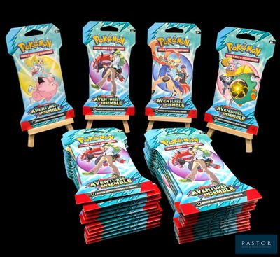 un lot de six paquets de cartes Pokémon empilés les uns sur les autres