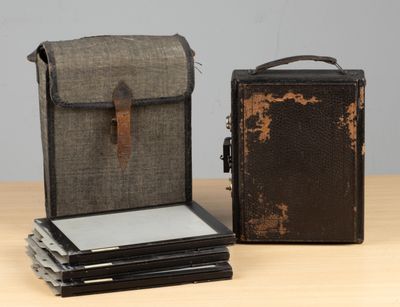 Appareil photo à soufflet Emil Wünsche (écrit wuensche) modè…