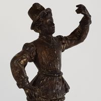 Lampe en régule à décor de personne en habit Renaissance - H… (photo 3)