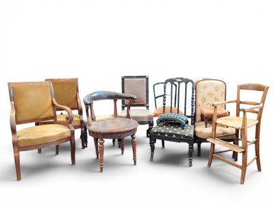 Réunion de 12 sièges dont fauteuils crosses, fauteuil de bur…