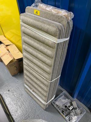 *REF. 17 Lot de 8 séparateurs de bureaux en feutrine et une …