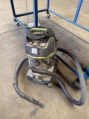 an image of a machine that is sitting on the ground