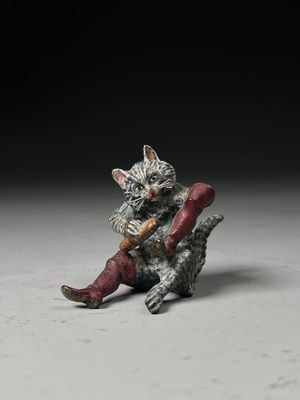 Bronze de VIENNE. Chat botté