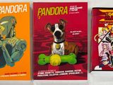 trois livres posés sur une surface blanche