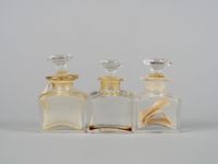 Coffret en bois de placage de style Napoléon III contenant 3… (photo 4)