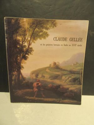 une photo d'un livre sur laquelle figure l'image d'un homme dans un paysage