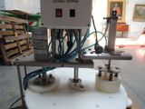 a picture of a machine that is sitting on a table