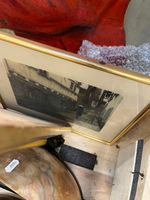 Dans un carton 4 pièces encadrées, deux appliques à monture … (photo 2)