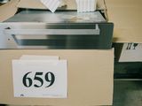 une boîte sur laquelle figurent un numéro et une étiquette