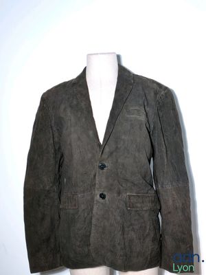 an image of a jacket on a mannequin head