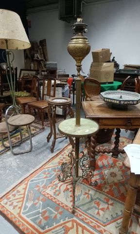 Lampadaire de style Napoléon III, lampe à pétrole.