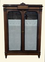 Bibliothèque en bois marqueté en frisage et en réserve dans … (photo 2)